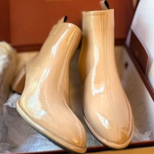 Torgẽis Boots Beige